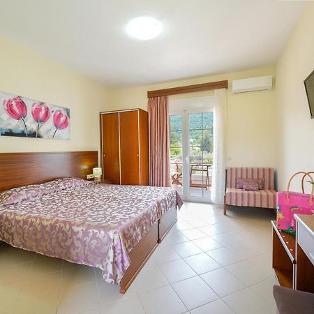 Nina Studios 2 سكالا بوتامياس المظهر الخارجي الصورة
